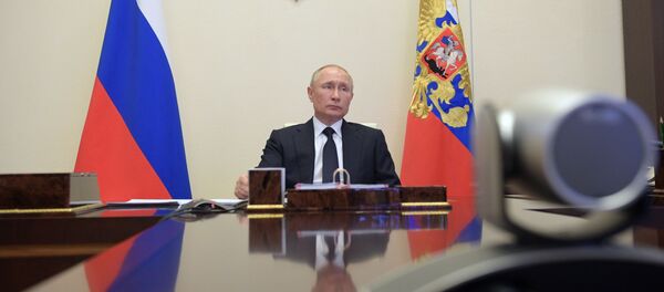 Президент РФ В. Путин провел совещание с членами правительства РФ Президент РФ В. Путин провел совещание с членами правительства РФ - Sputnik Южная Осетия