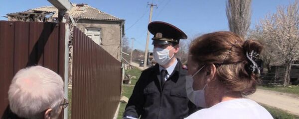 Милиция проверяет, как соблюдают карантин в Цхинвальском районе Милиция проверяет, как соблюдают карантин в Цхинвальском районе - Sputnik Южная Осетия