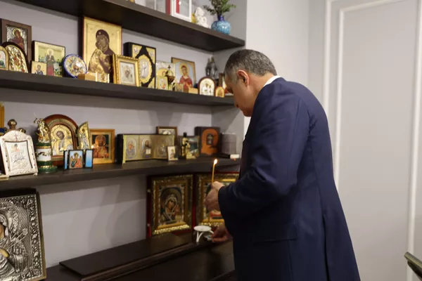 Бибилов встретит Пасху дома. Он призвал к этому же православных Южной Осетии Бибилов встретит Пасху дома. Он призвал к этому же православных Южной Осетии