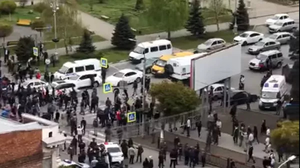 Никакого романтизма революции: в Северной Осетии проходит несанкционированный митинг Никакого романтизма революции: в Северной Осетии проходит несанкционированный митинг