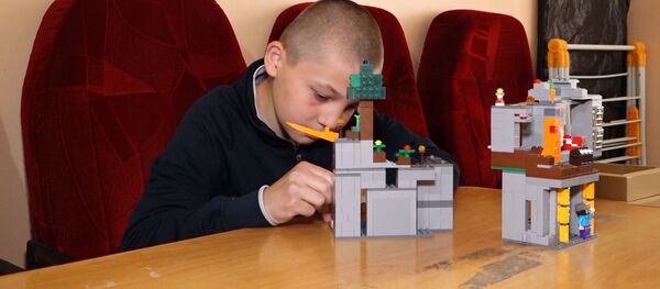 Как живет единственный оставшийся в школе-интернате в Цхинвале воспитанник Как живет единственный оставшийся в школе-интернате в Цхинвале воспитанник - Sputnik Южная Осетия