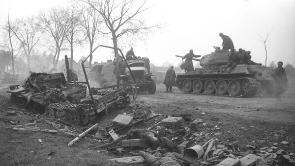 Советские танкисты на подступах к Берлину, Германия. - Sputnik Южная Осетия