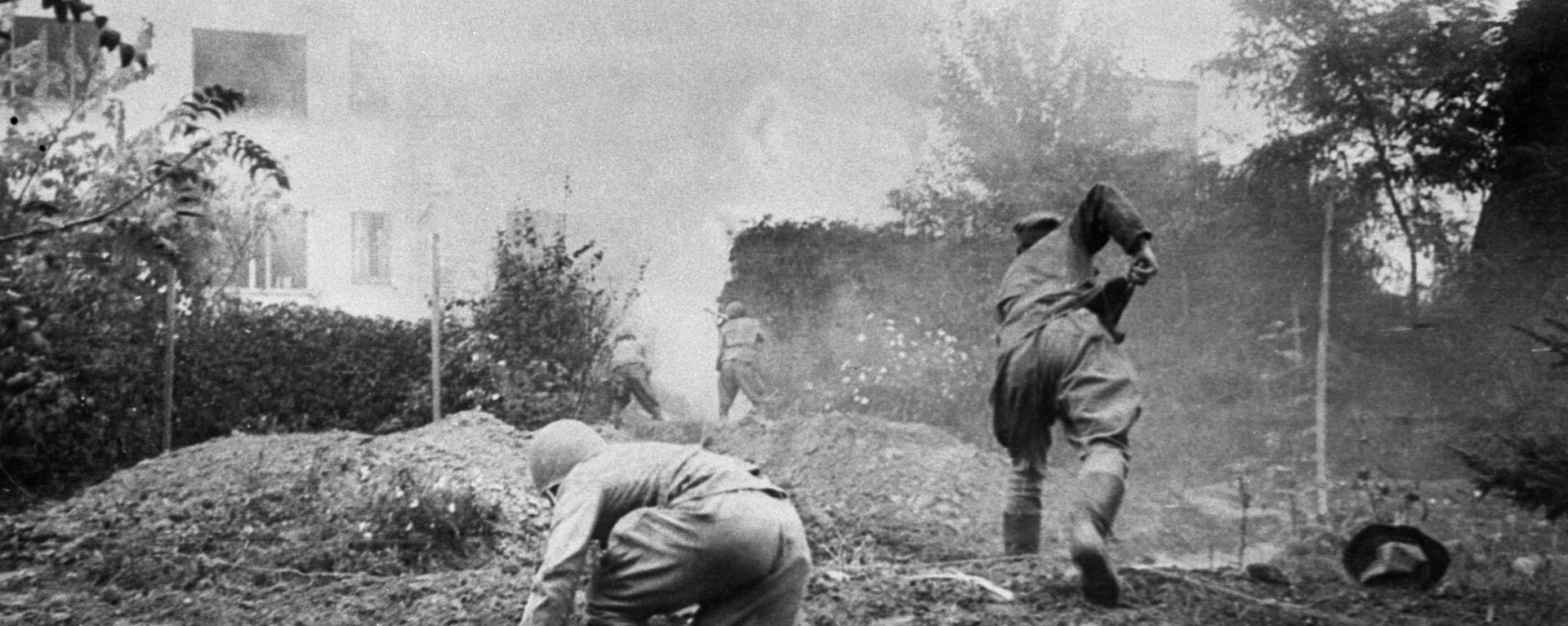 Великая Отечественная война 1941—1945 гг. Советская Армия ведет бои на территории фашисткой Германии.   - Sputnik Южная Осетия, 1920, 27.04.2025