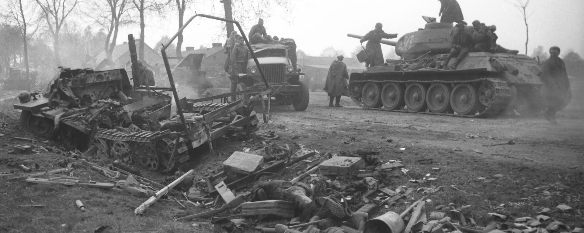 Советске танкисты на подступах к Берлину, Германия - Sputnik Южная Осетия, 1920, 22.04.2025