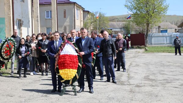 В Южной Осетии вспоминают жертв Цинагарской трагедии   - Sputnik Южная Осетия