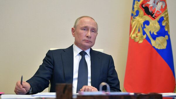 Президент РФ Владимир Путин проводит в режиме видеоконференции совещание с главами регионов - Sputnik Южная Осетия