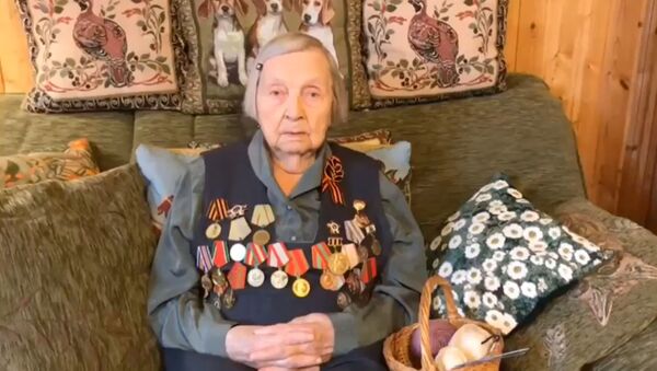 Ветеран Великой Отечественной войны запустила сбор денег для больных COVID-19 врачей - Sputnik Южная Осетия
