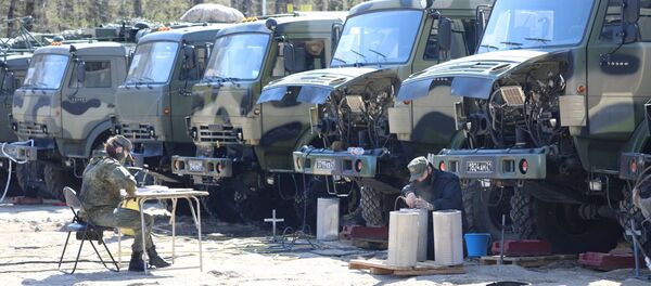 Свыше 7 тыс. единиц вооружения и военной техники переведут военнослужащие 49 армии ЮВО на летний режим эксплуатации Свыше 7 тыс. единиц вооружения и военной техники переведут военнослужащие 49 армии ЮВО на летний режим эксплуатации - Sputnik Южная Осетия