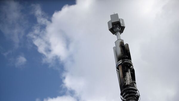 Поврежденная вышка мобильной связи 5G в Бирмингеме - Sputnik Южная Осетия