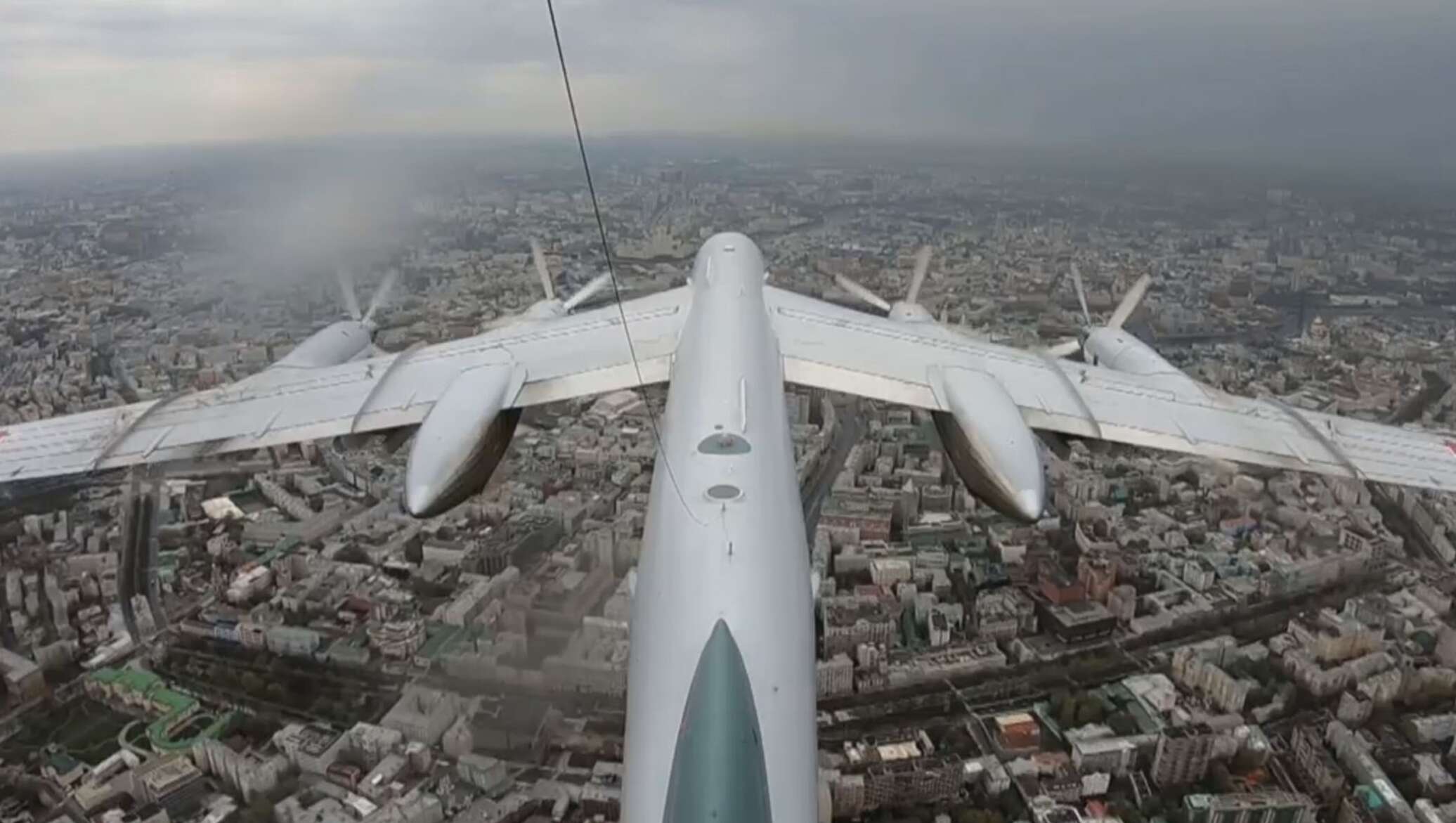 Ту-160 белый лебедь. Карта полётов самолётов. Откуда летел самолет который. Откуда летел самолет который. Отслеживание рейса самолета.