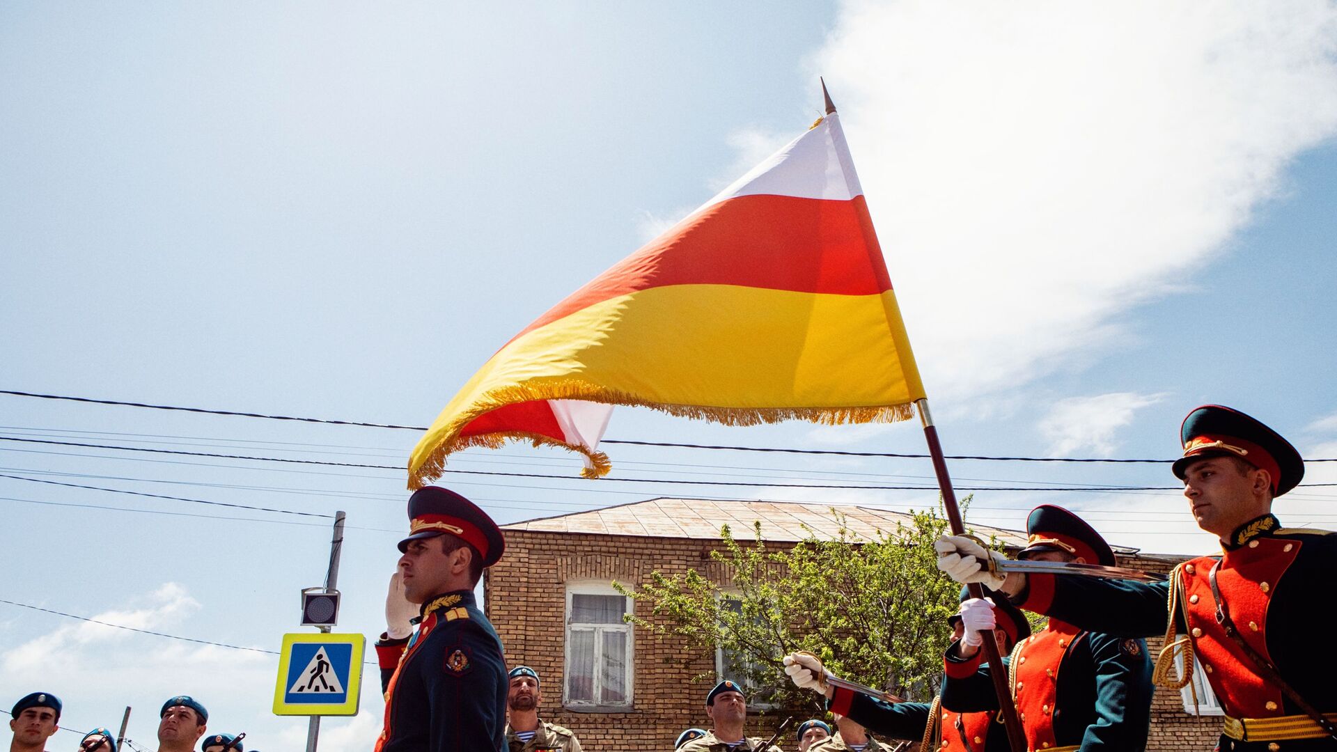 Мини-парад для ветеранов Южной Осетии - Sputnik Южная Осетия, 1920, 19.09.2022