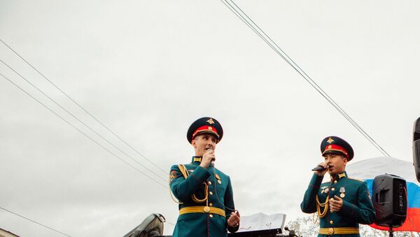 Музыка Победы:на улицах Цхинвала спели песни военных лет - Sputnik Южная Осетия