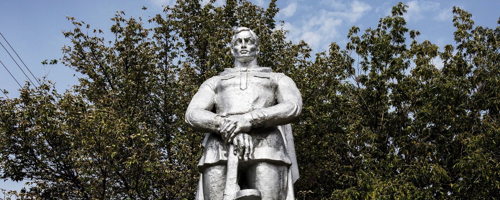 Памятник участникам Великой Отечественной воны в селе Цинагар - Sputnik Южная Осетия, 1920, 29.06.2025