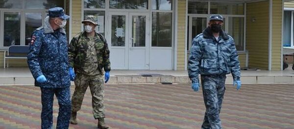 Глава МВД Игорь Наниев проверил, как его подчиненные несут службу во время карантина - Sputnik Южная Осетия