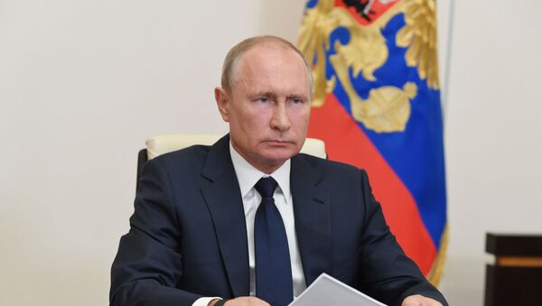Президент РФ В. Путин провел совещание о ситуации с пандемией коронавируса - Sputnik Южная Осетия