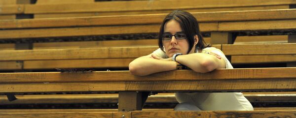 Абитуриент перед началом вступительного экзамена в Российский государственный гуманитарный университет. Абитуриент перед началом вступительного экзамена в Российский государственный гуманитарный университет. - Sputnik Южная Осетия