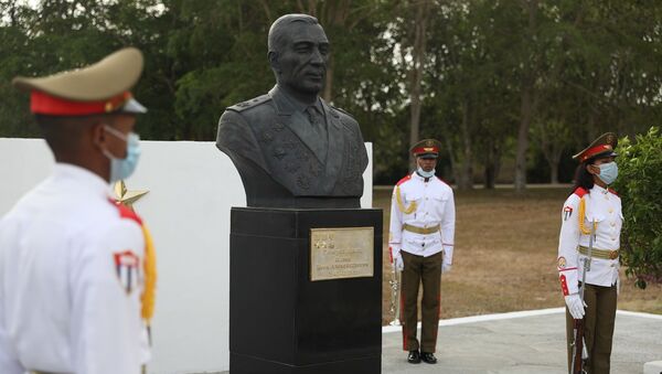На Кубе открыли бюст дважды Героя Советского Союза Иссы Плиева - Sputnik Южная Осетия