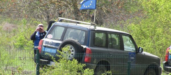 Автомобиль МНЕС у границы Южной Осетии  Автомобиль МНЕС у границы Южной Осетии  - Sputnik Южная Осетия
