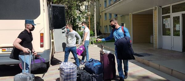 Группа курсантов вернулась  в Южную Осетию Группа курсантов вернулась  в Южную Осетию - Sputnik Южная Осетия