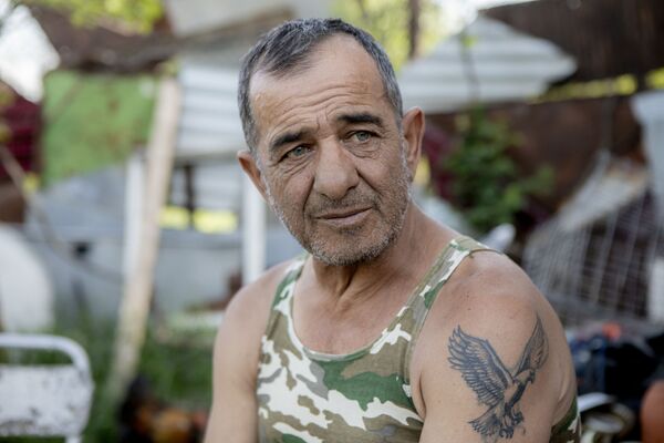Люблю своих голубей: Мурат Келехсаев о своем необычном хозяйстве Люблю своих голубей: Мурат Келехсаев о своем необычном хозяйстве - Sputnik Южная Осетия