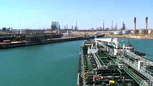 Очередной танкер из Ирана с топливом и оборудованием для НПЗ прибыл в Венесуэлу - Sputnik Южная Осетия
