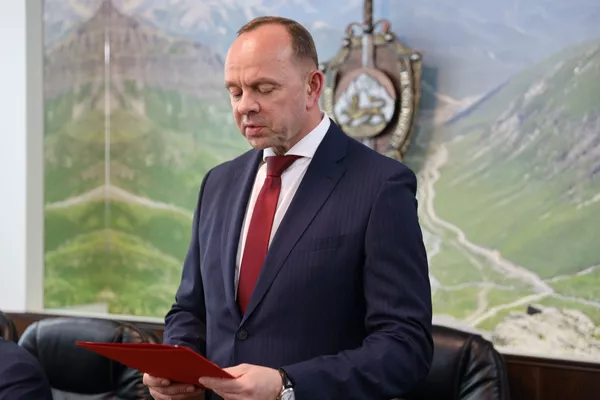 Бибилов похвалил чекистов за борьбу и с внешним врагом, и с коронавирусом Бибилов похвалил чекистов за борьбу и с внешним врагом, и с коронавирусом - Sputnik Южная Осетия