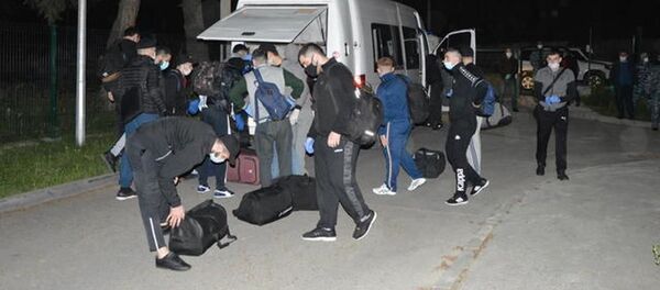 В Южную Осетию прибыли курсанты вузов МВД В Южную Осетию прибыли курсанты вузов МВД - Sputnik Южная Осетия