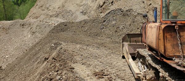 В Дзауском районе РЮО устраняют последствия проливного дождя В Дзауском районе РЮО устраняют последствия проливного дождя - Sputnik Южная Осетия