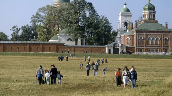 Собор Владимирской иконы Божией Матери (1859) в Спасо-Бородинском монастыре, архитектор М.Д. Быковский.  - Sputnik Южная Осетия