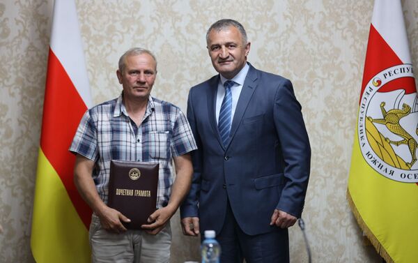 Награждение социальных работников Южной Осетии - Sputnik Южная Осетия