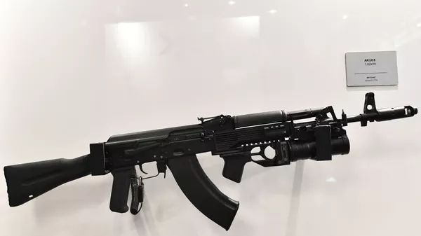 Автомат АК-103 на стенде концерна Калашников - Sputnik Южная Осетия