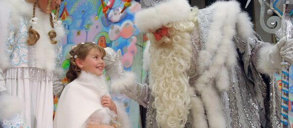 Дед Мороз и Снегурочка на Кремлевской новогодней елке. - Sputnik Южная Осетия