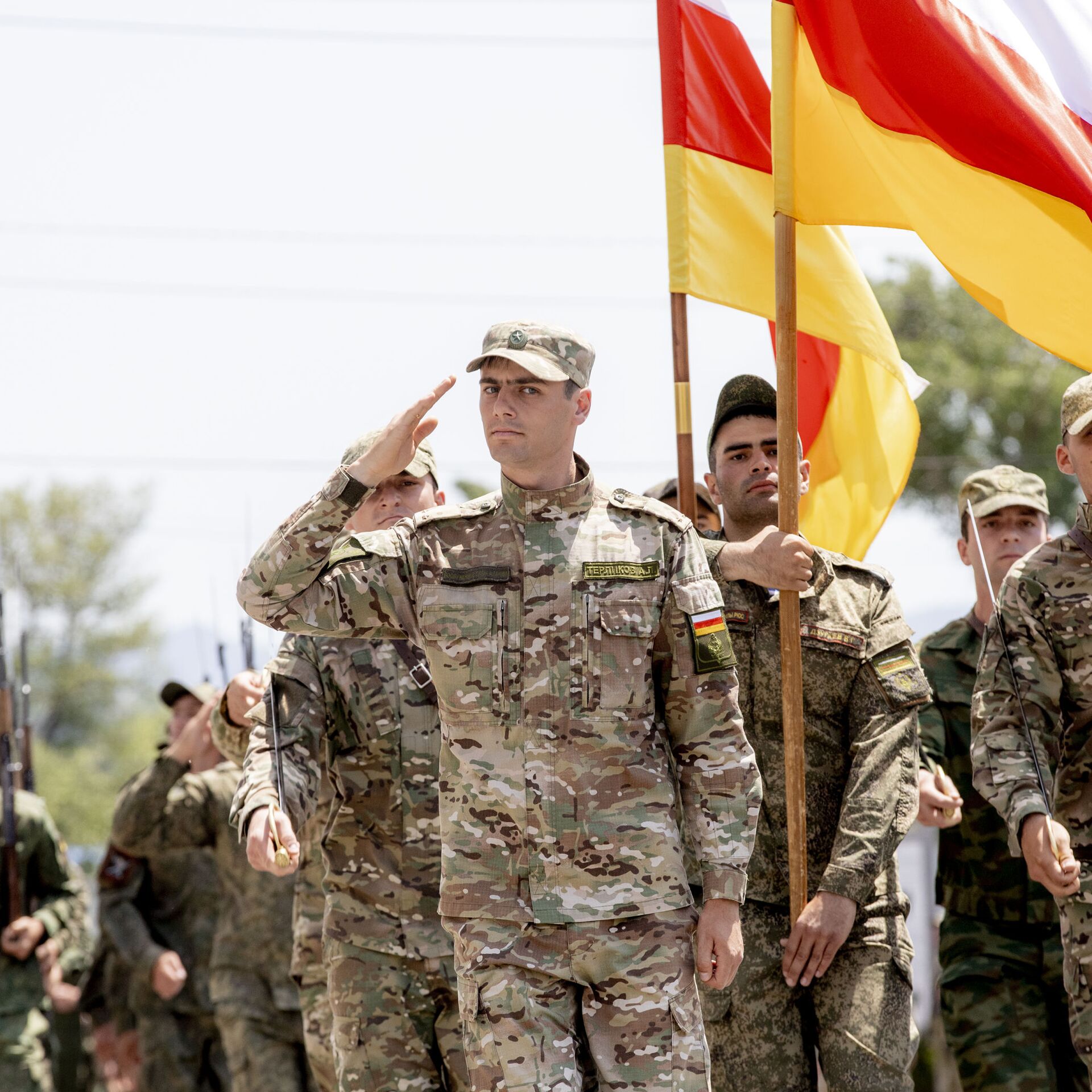 Войска южной осетии. Армия Южной Осетии. Осетины военные. Армия Южной Осетии форма. Осетинские военнослужащие.