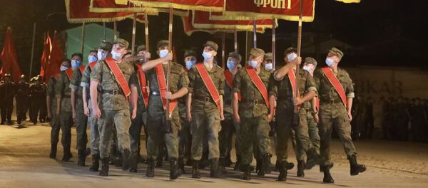 Ночная репетиция парада во Владикавказе Ночная репетиция парада во Владикавказе - Sputnik Южная Осетия