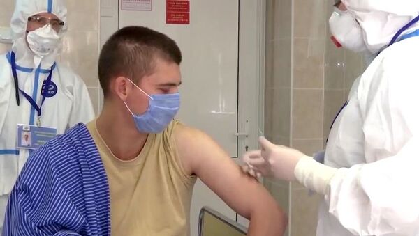 В России начались испытания вакцины от COVID-19 - Sputnik Южная Осетия