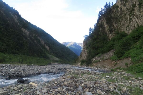 Восхождение к перевалу Сба в память о жертвах геноцида - Sputnik Южная Осетия