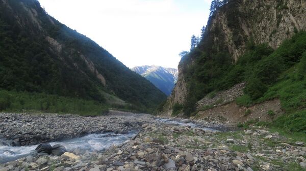 Восхождение к перевалу Сба в память о жертвах геноцида - Sputnik Южная Осетия