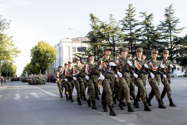 Генеральная репетиция Парада Победы прошла на главной площади Цхинвала Генеральная репетиция Парада Победы прошла на главной площади Цхинвала - Sputnik Южная Осетия