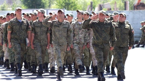 В Южной Осетии солдат-срочников уволили в запас - Sputnik Южная Осетия