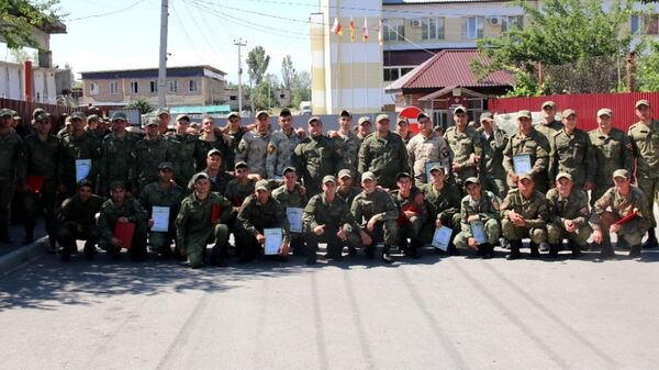 В Южной Осетии солдат-срочников уволили в запас - Sputnik Южная Осетия