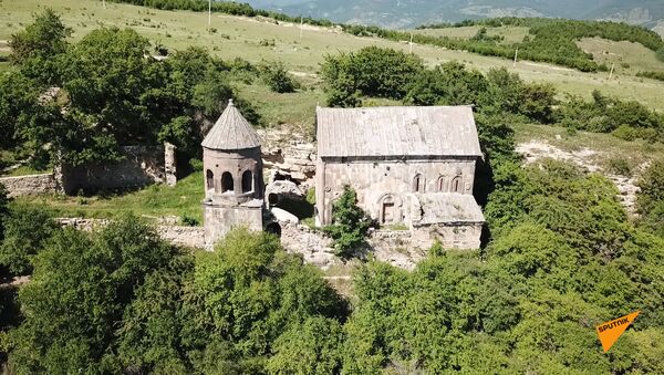 Национальная святыня: Монастер с высоты птичьего полета - Sputnik Южная Осетия