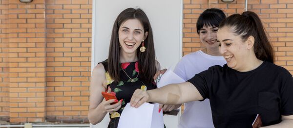Конституцимӕ ивындзинӕдтӕ бахӕссыны фӕдыл хъӕлӕсдӕттын Конституцимӕ ивындзинӕдтӕ бахӕссыны фӕдыл хъӕлӕсдӕттын - Sputnik Хуссар Ирыстон