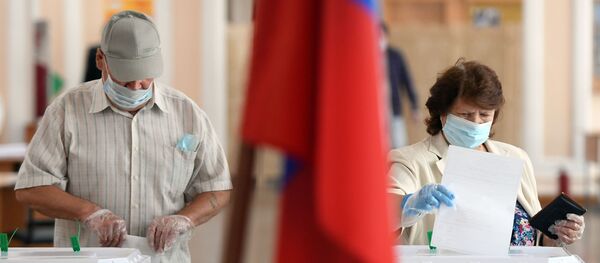 Голосование по внесению поправок в Конституцию РФ в регионах России - Sputnik Южная Осетия