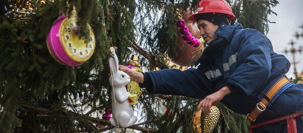 Цхинвалы равзардзысты иууыл рӕсугъддӕр наз бӕлас Цхинвалы равзардзысты иууыл рӕсугъддӕр наз бӕлас - Sputnik Хуссар Ирыстон