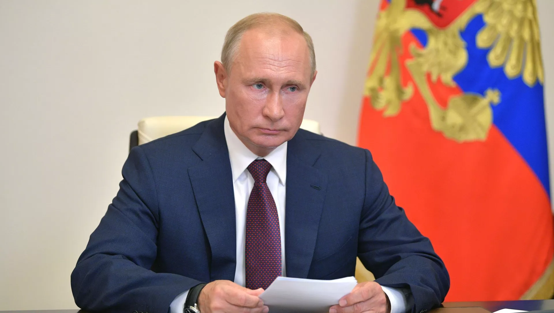 Президент РФ Владимир Путин проводит в режиме видеоконференции встречу с членами рабочей группы по подготовке предложений о внесении поправок в Конституцию РФ