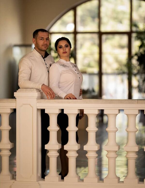 Счастливы вместе: как пара из Южной Осетии построила крепкую семью Счастливы вместе: как пара из Южной Осетии построила крепкую семью - Sputnik Южная Осетия