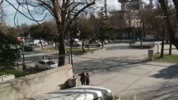 Первые кадры с места взрыва возле площади Султанахмет в центре Стамбула - Sputnik Южная Осетия