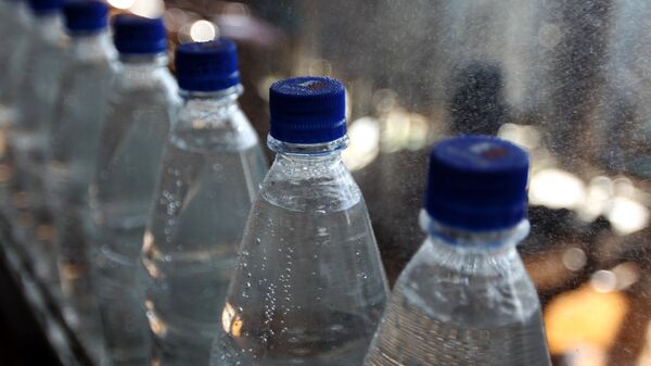 Работа завода безалкогольных напитков Усполонь - Sputnik Южная Осетия