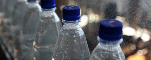 Работа завода безалкогольных напитков Усполонь Работа завода безалкогольных напитков Усполонь - Sputnik Южная Осетия