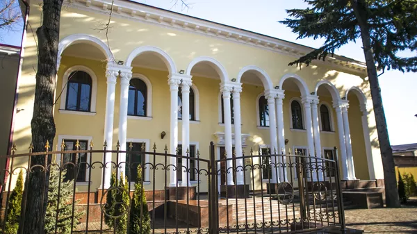 Здание в центре Цхинвала - Sputnik Южная Осетия